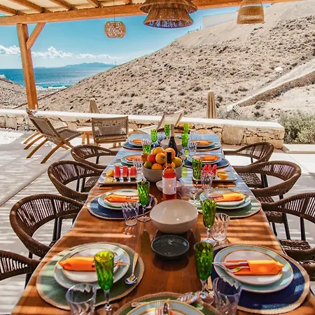 Rhea Elia Βίλα Φτελιά